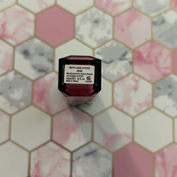 2/$15 ELEMAN BEAUTY Matte Liquid Lipstick - Picture 2 of 2